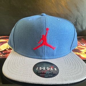 NEW Nike Michael Jordan TRUE SNAPBACK Hat Style: 513405 Color:434